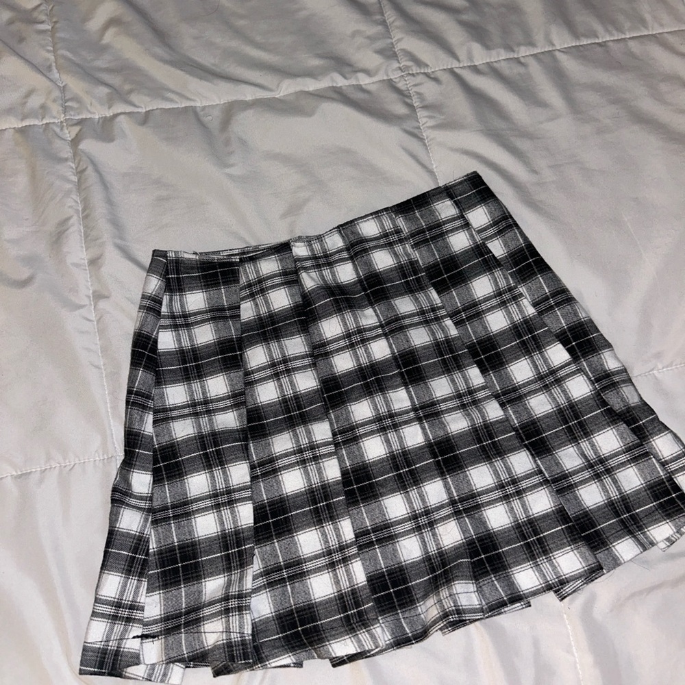 Forever 21 pleated skirt